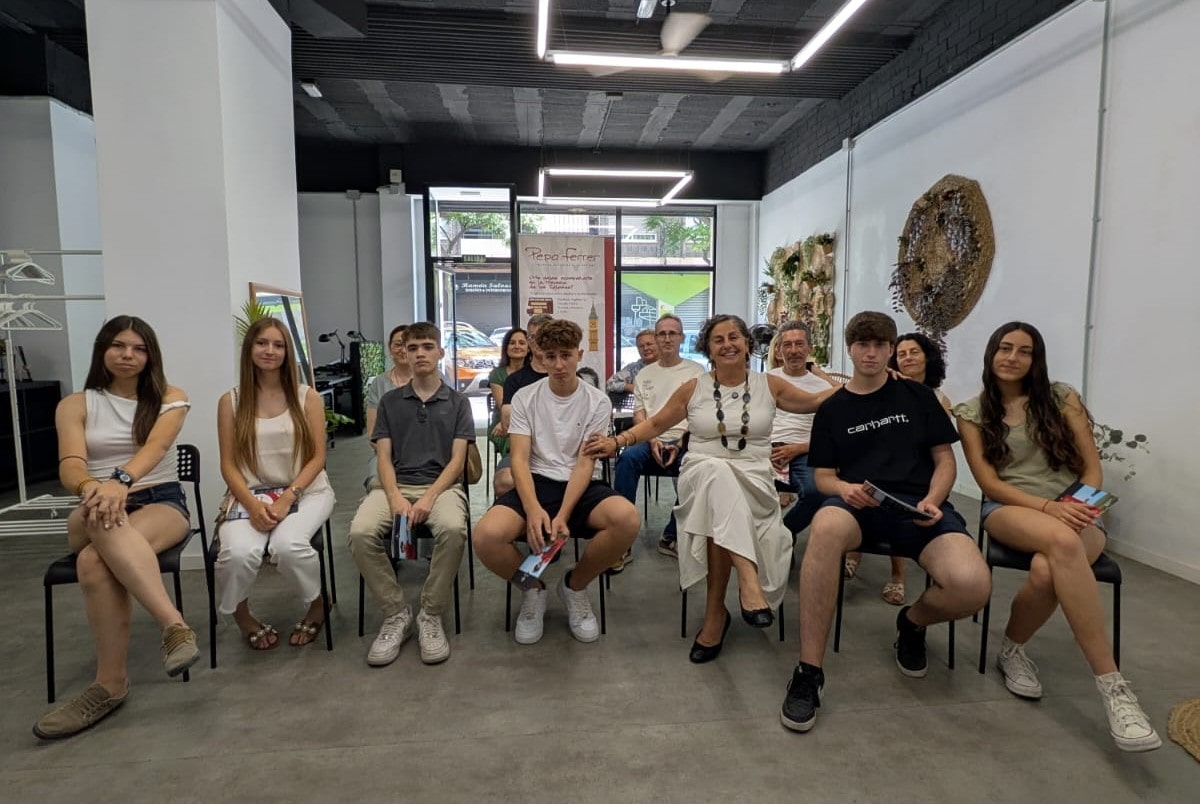 Foto de familia sesión informativa-min